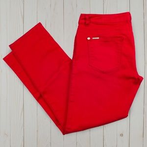 Red Celebrity pink jeans, low rise skinny short